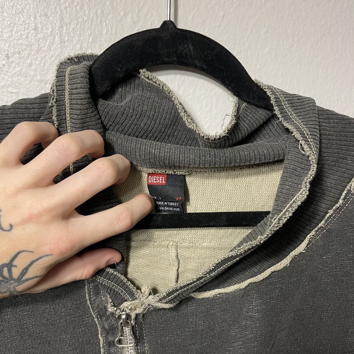 Diesel Vintage Diesel Grey Assymetrical Zip Up Cardigan Hoodie Size M / US 6-8 / IT 42-44 - 2 Thumbnail