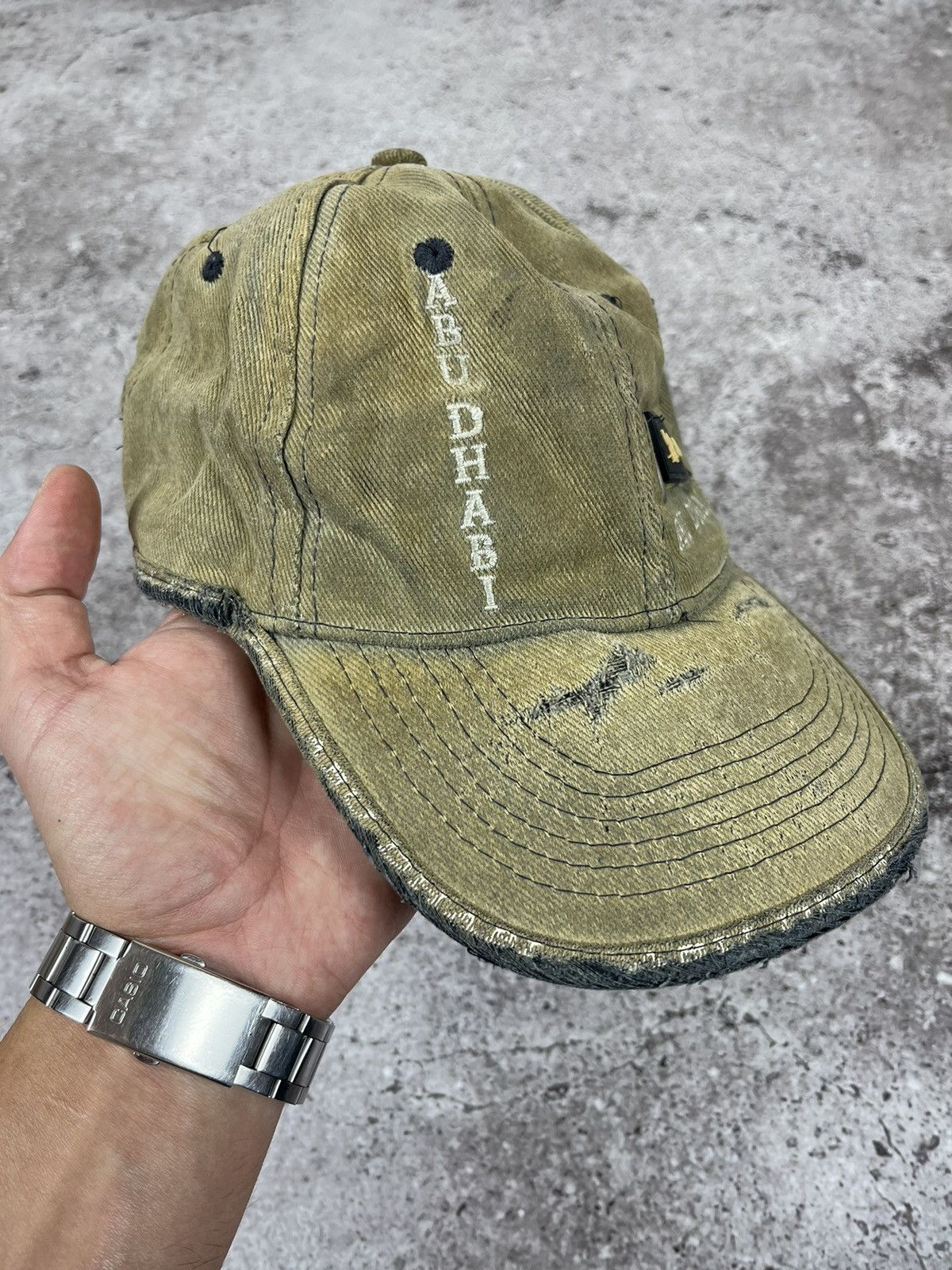 20471120 × Vintage Avante Garde Distressed “Abu Dabi” Vintage Crazy Cap Hat Size ONE SIZE - 3 Thumbnail