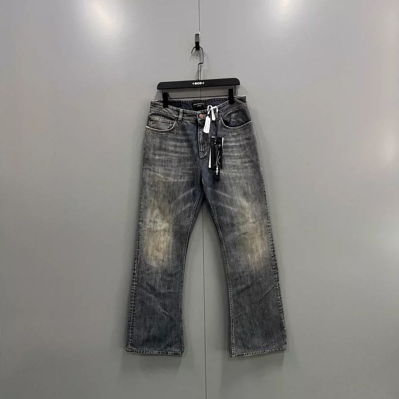 Balenciaga Balenciaga size L Vintage blue makes old jeans Size US 27 - 1 Thumbnail