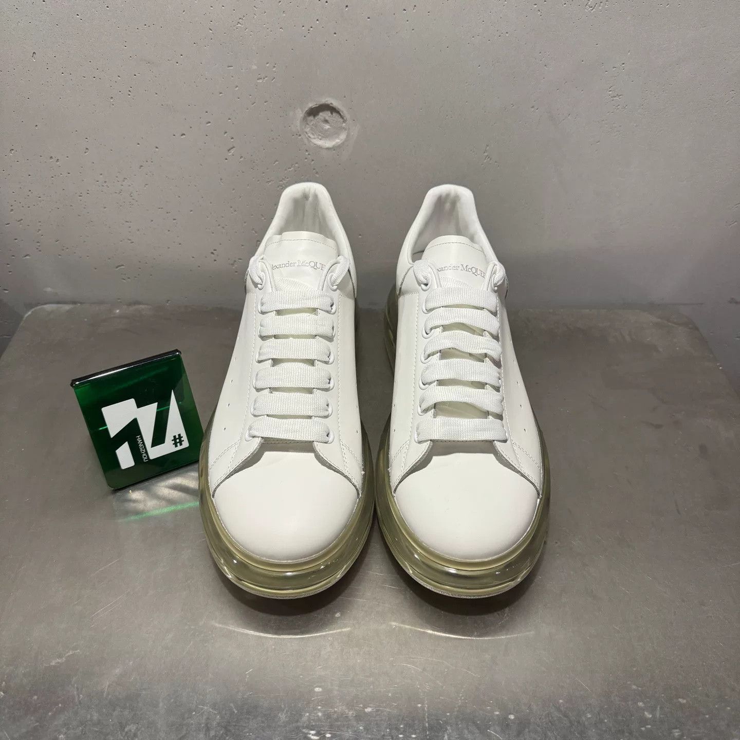 Alexander McQueen Alexander McQueen White Lowtop Sneakers 43 Men Size US 10 / EU 43 - 1 Thumbnail