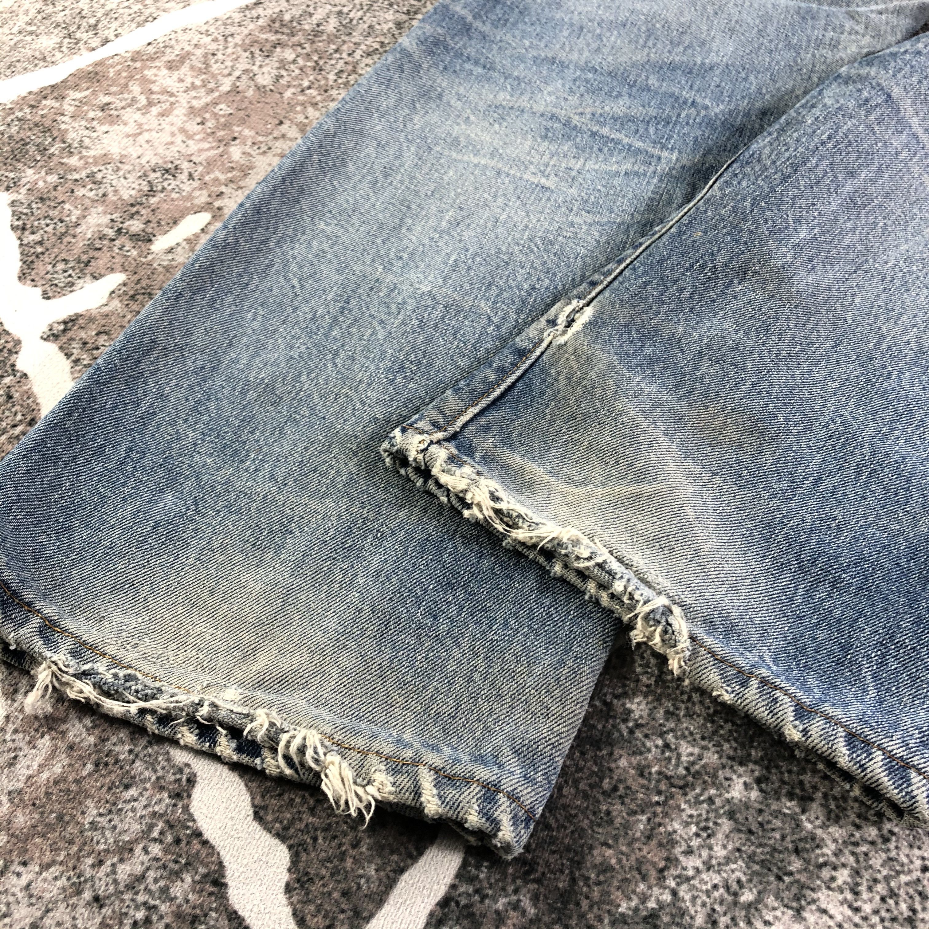 Levi's Vintage Levis 501 Jeans Faded Blue Denim KJ2300 Size US 31 - 6 Thumbnail