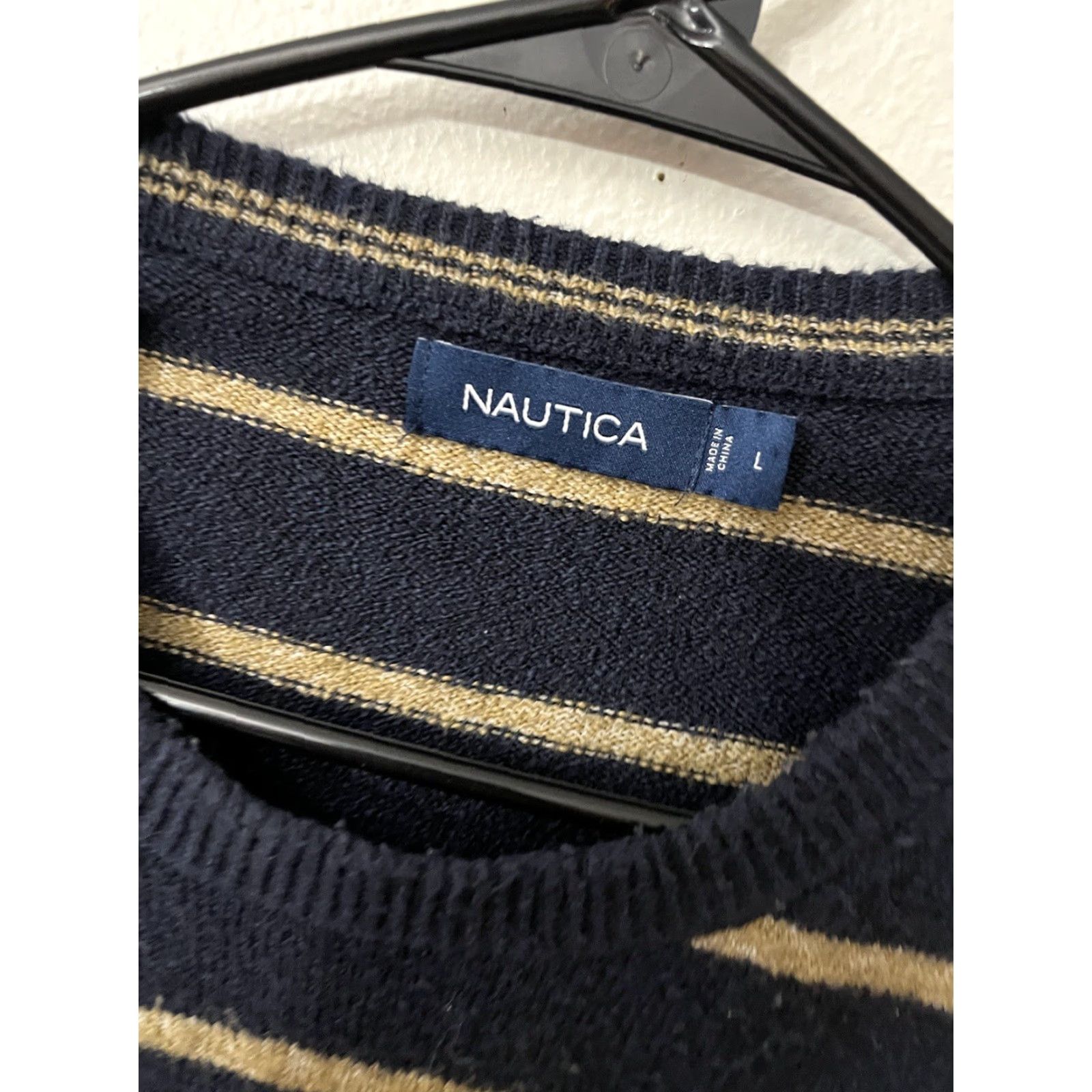Nautica VINTAGE Nautica Shirt Mens L Navy Beige Striped Logo Crew Neck Cotton Pullover (All Seasons) Mens Size US L / EU 52-54 / 3 - 2 Thumbnail