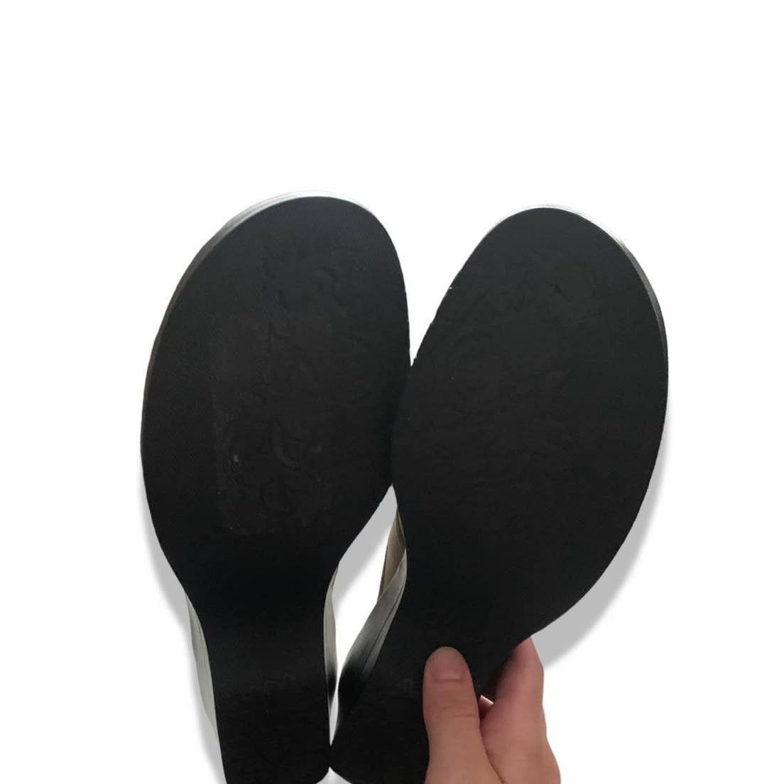 Clarks Vintage Clarks Lee Leather Slip-On Clog Mule Wedge Slide 6.5 Size US 6.5 / IT 36.5 - 6 Thumbnail