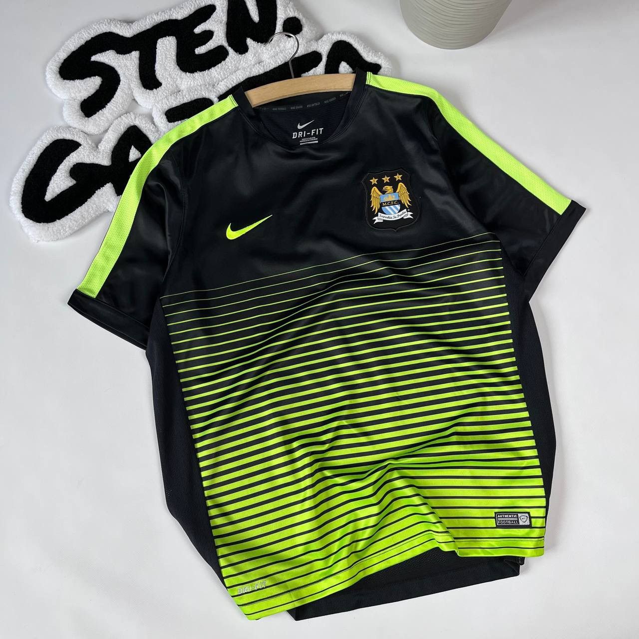 Vintage Nike Manchester City Football Training Shirt 2014/2015 Size US XL / EU 56 / 4 - 1 Thumbnail
