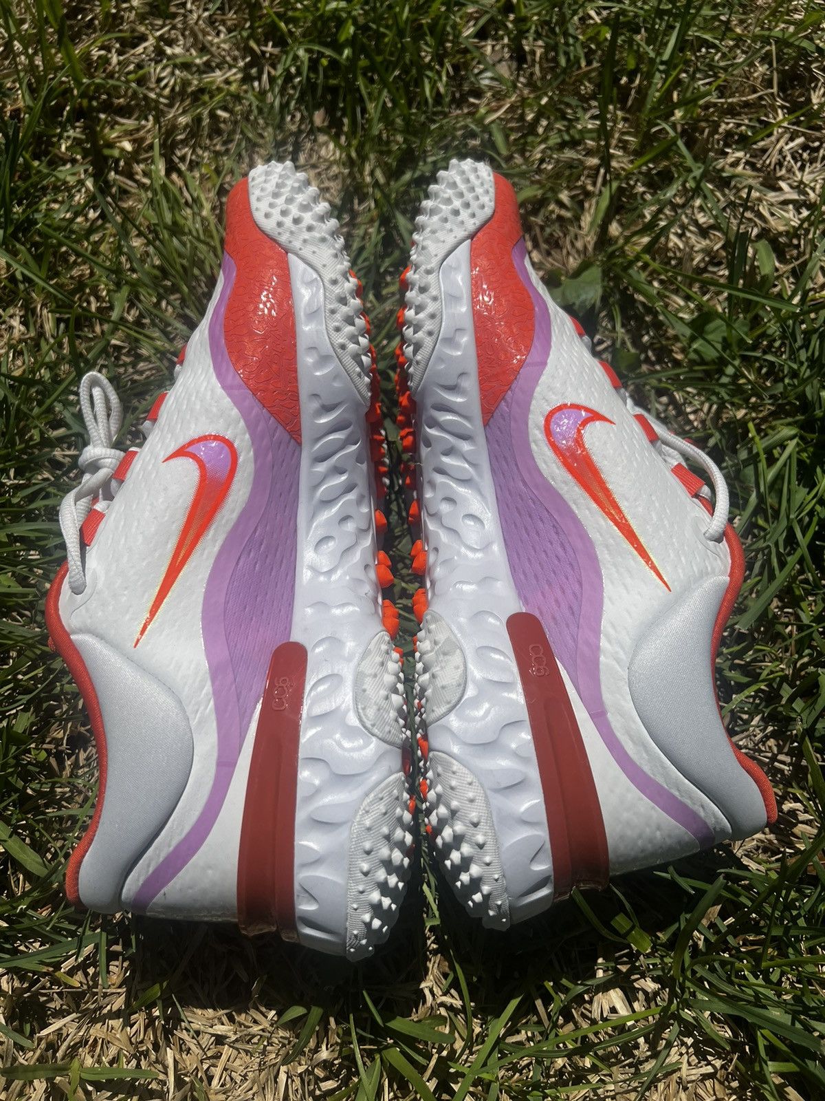Nike NEW Nike size 10.5 Womens Alpha Huarache Elite 4 Turf Cleats Size US 10.5 / IT 40.5 - 6 Thumbnail
