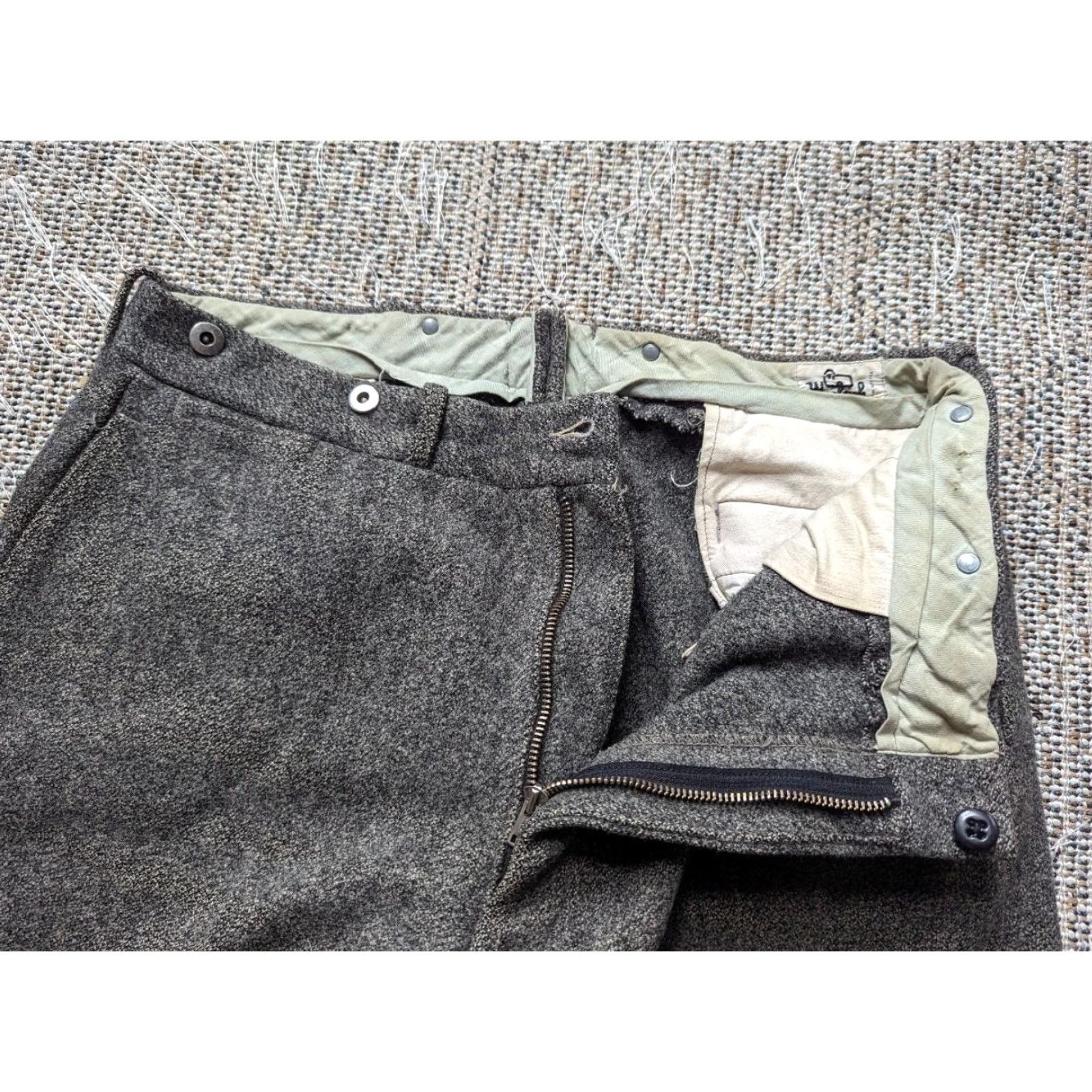 Eddie Bauer VINTAGE Eddie Bauer pants Hunting 30x26 Wool Salt & Pepper Gray/Brown Men XS? Size US 30 / EU 46 - 6 Thumbnail