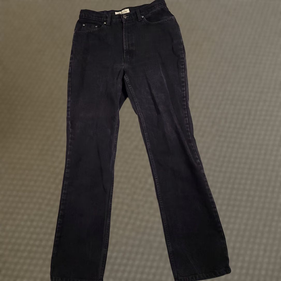 Vintage VINTAGE St John's Bay Jeans Women's 12 Boot Cut Black Denim High Rise Jeans Women Regular 33 In Inseam 5-Pocket Design stretch Easy Care 100% Cotton"} Size 34" / US 12 / IT 48 - 1 Thumbnail