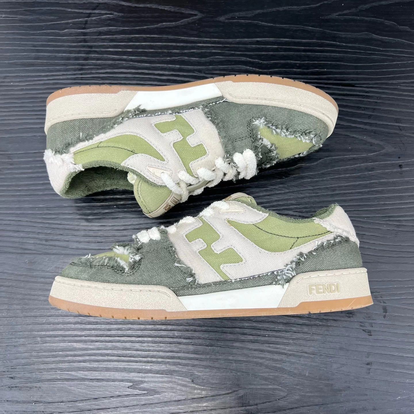 Fendi Fendi Match Green 41 Like New Size US 8 / EU 41 - 2 Thumbnail