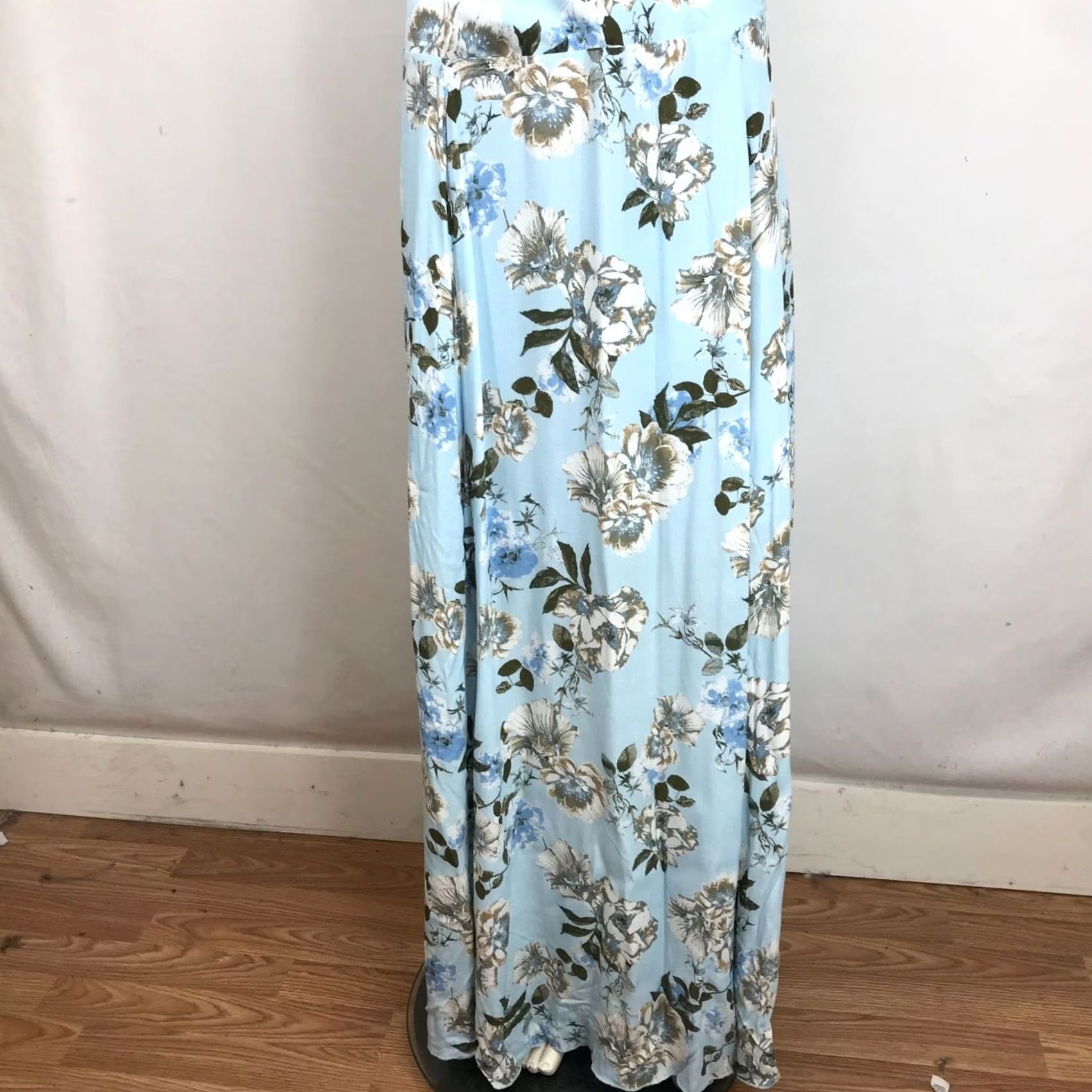 Vintage VINTAGE LEITH Women's XXL BLUE FLORAL SPAGHETTI STRAP 100% RAYON MAXI DRESS Size XXL / US 16-18 / IT 52-54 - 3 Thumbnail