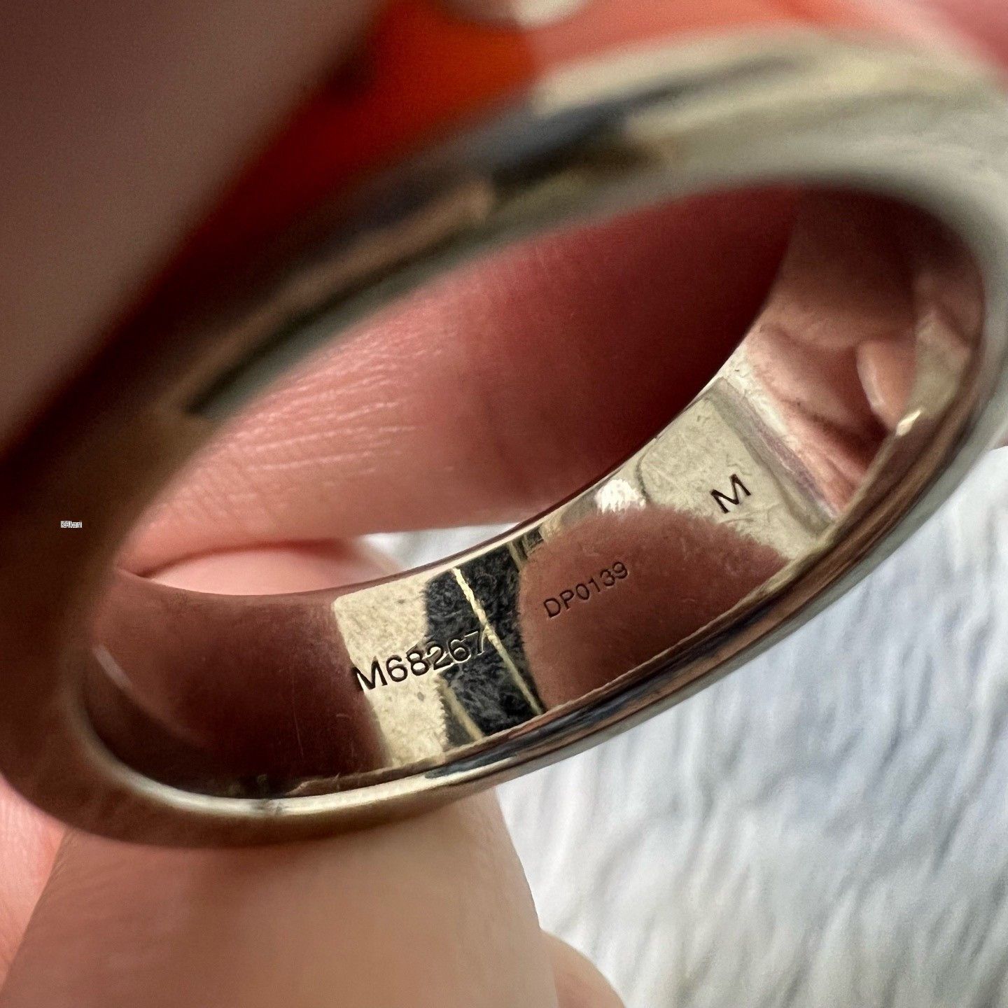 Louis Vuitton Louis Vuitton Letter Enamel Ring Size ONE SIZE - 4 Thumbnail
