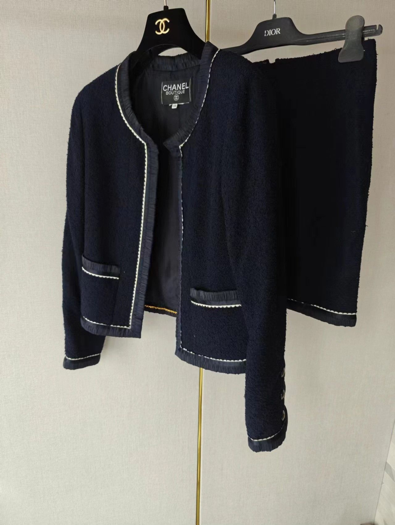 Chanel Chanel Vintage Women's Suit Size M / US 6-8 / IT 42-44 - 1 Thumbnail