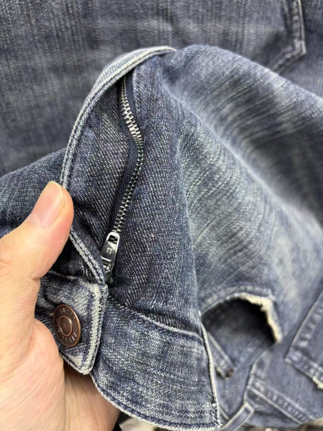 Balenciaga balenciaga oversized denim jacket uni Size US XS / EU 42 / 0 - 5 Thumbnail