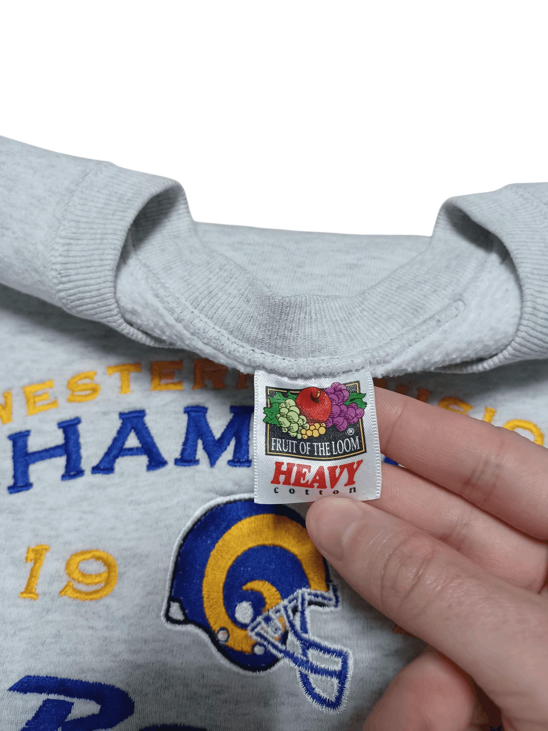 Fruit Of The Loom LA RAMS CHAMPIONS 1999 VINTAGE NFL FOTL SWEATSHIRT Size US L / EU 52-54 / 3 - 4 Thumbnail