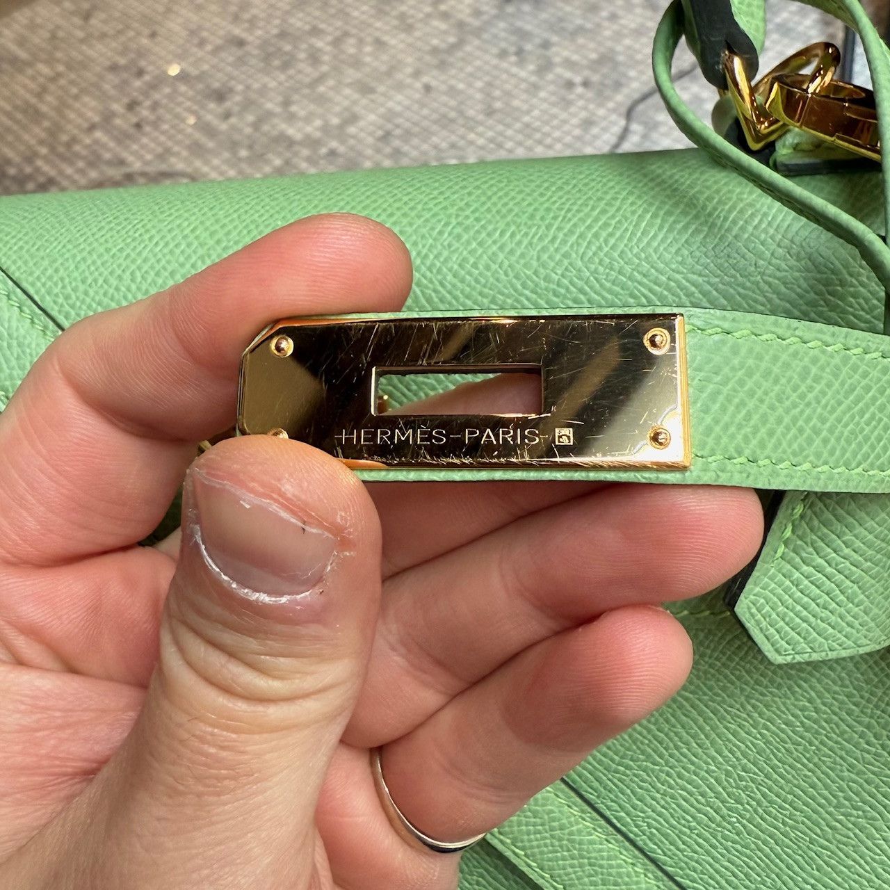 Hermes Hermès 2021 Criquet Green Epsom Kelly II Sellier 28 GHW Bag Size ONE SIZE - 16 Thumbnail