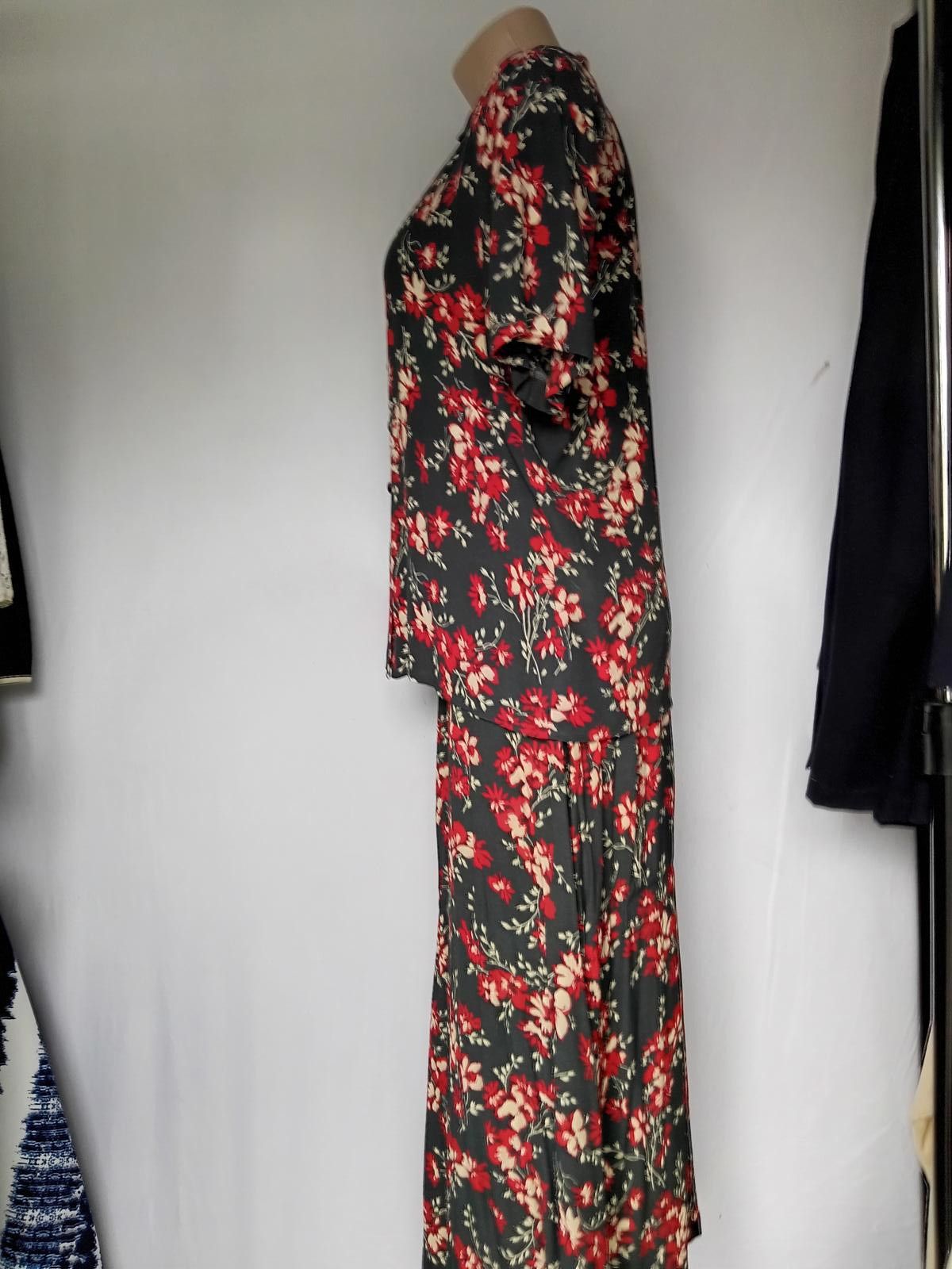 Designer Rena Rowan Floral 2-Piece Set - Size 8/10 Size ONE SIZE - 3 Thumbnail