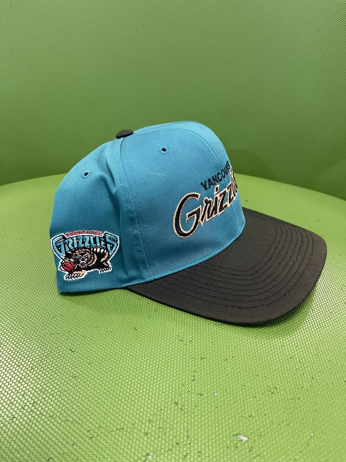 NBA VTG 90s Sports Specialties Vancouver Grizzlies Script Hat Size ONE SIZE - 2 Thumbnail