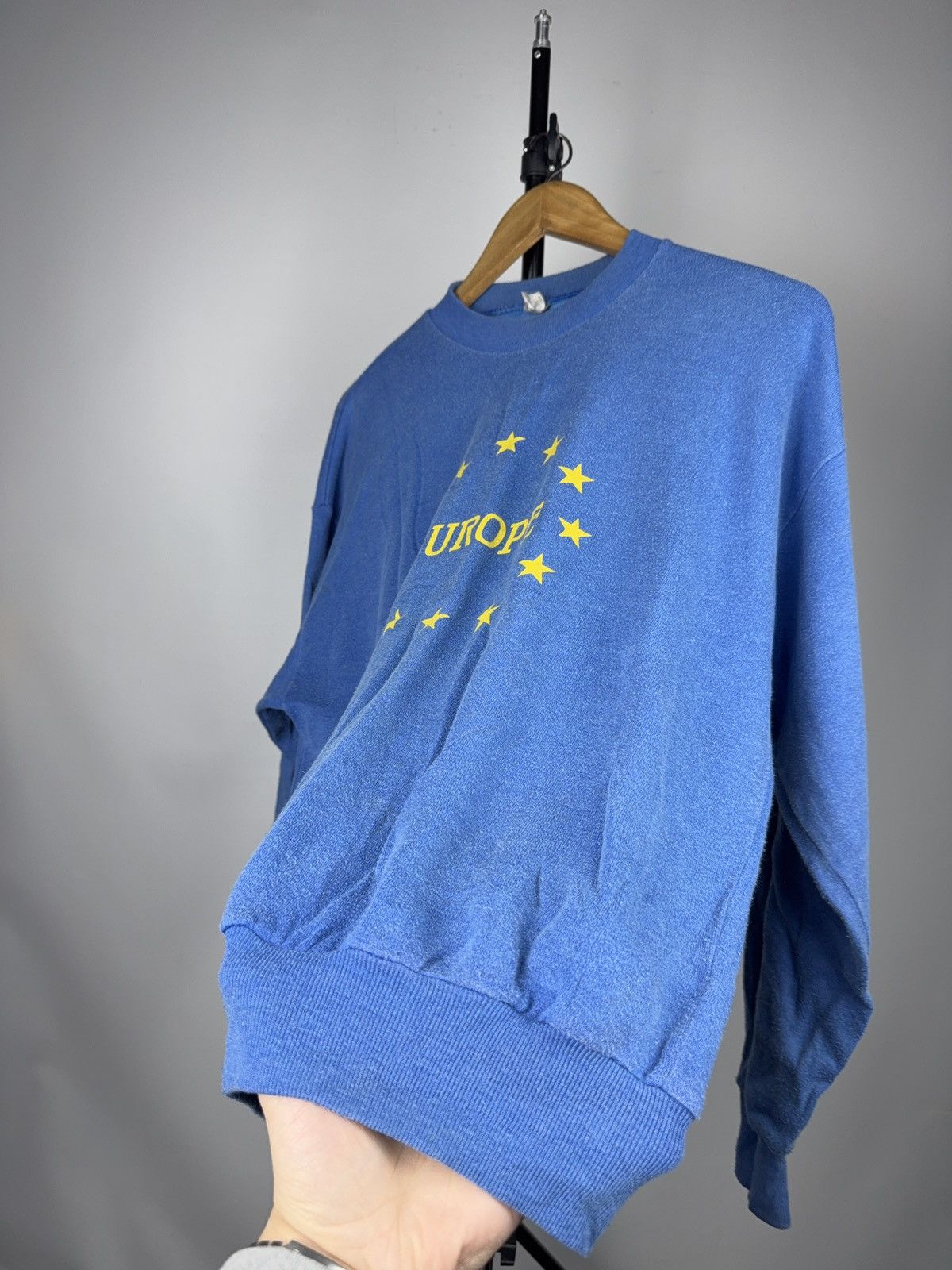 Vintage Vintage Retro 80s Europe EU Stars Blue Graphic Sweatshirt Size US M / EU 48-50 / 2 - 3 Thumbnail