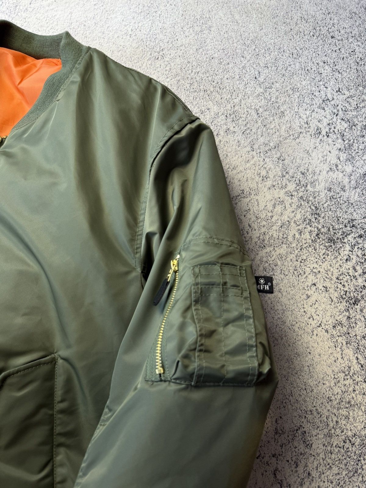 Alpha Industries Vintage Green Reversible Bomber Jacket MA1 Made in USA Size US XL / EU 56 / 4 - 18 Thumbnail