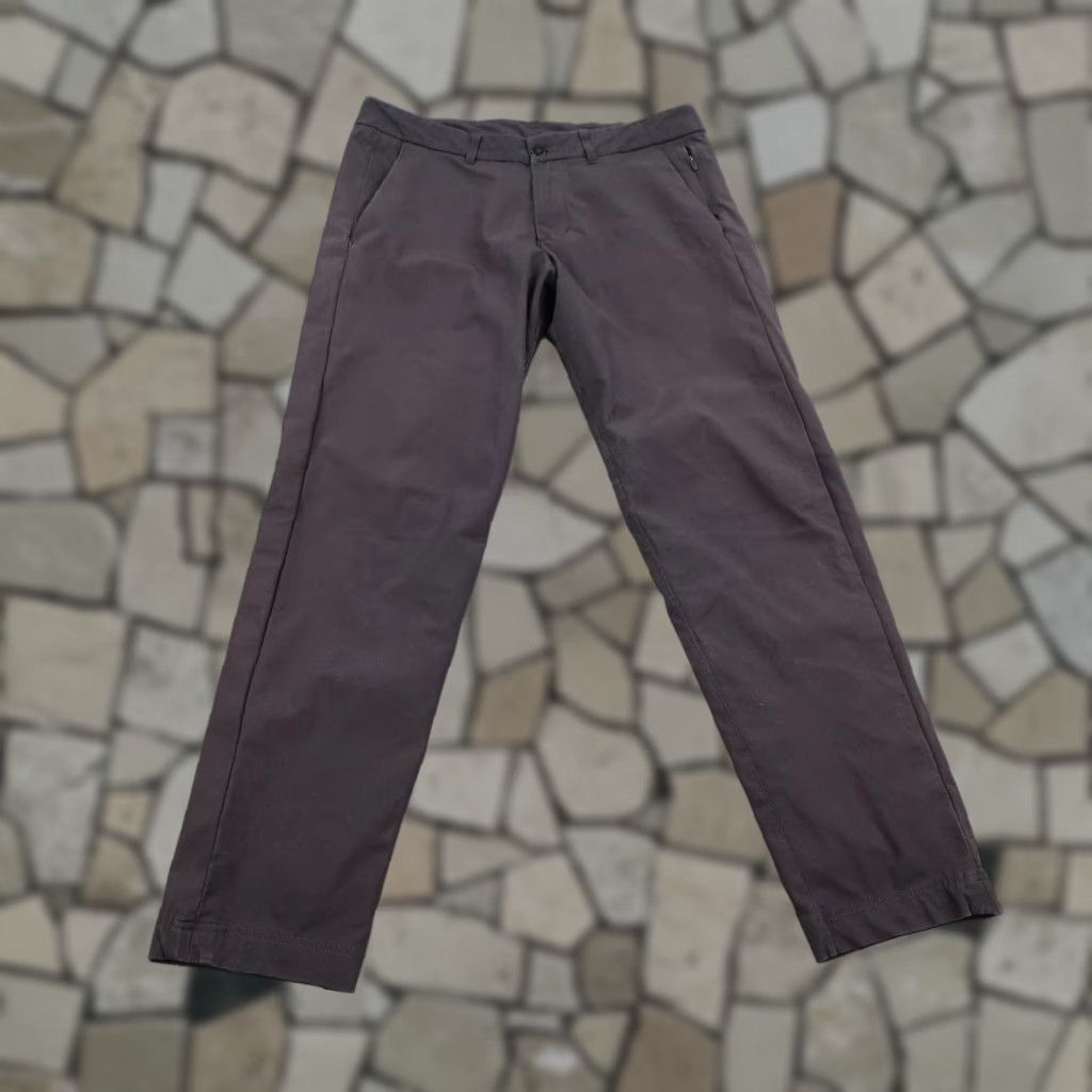 Lululemon Lululemon Pants 32 Black Commission Pant Slim Warpstreme 34" Performance Chino Mens Regular Straight Front Button Zip Pockets Breathable Size US 32 / EU 48 - 1 Thumbnail