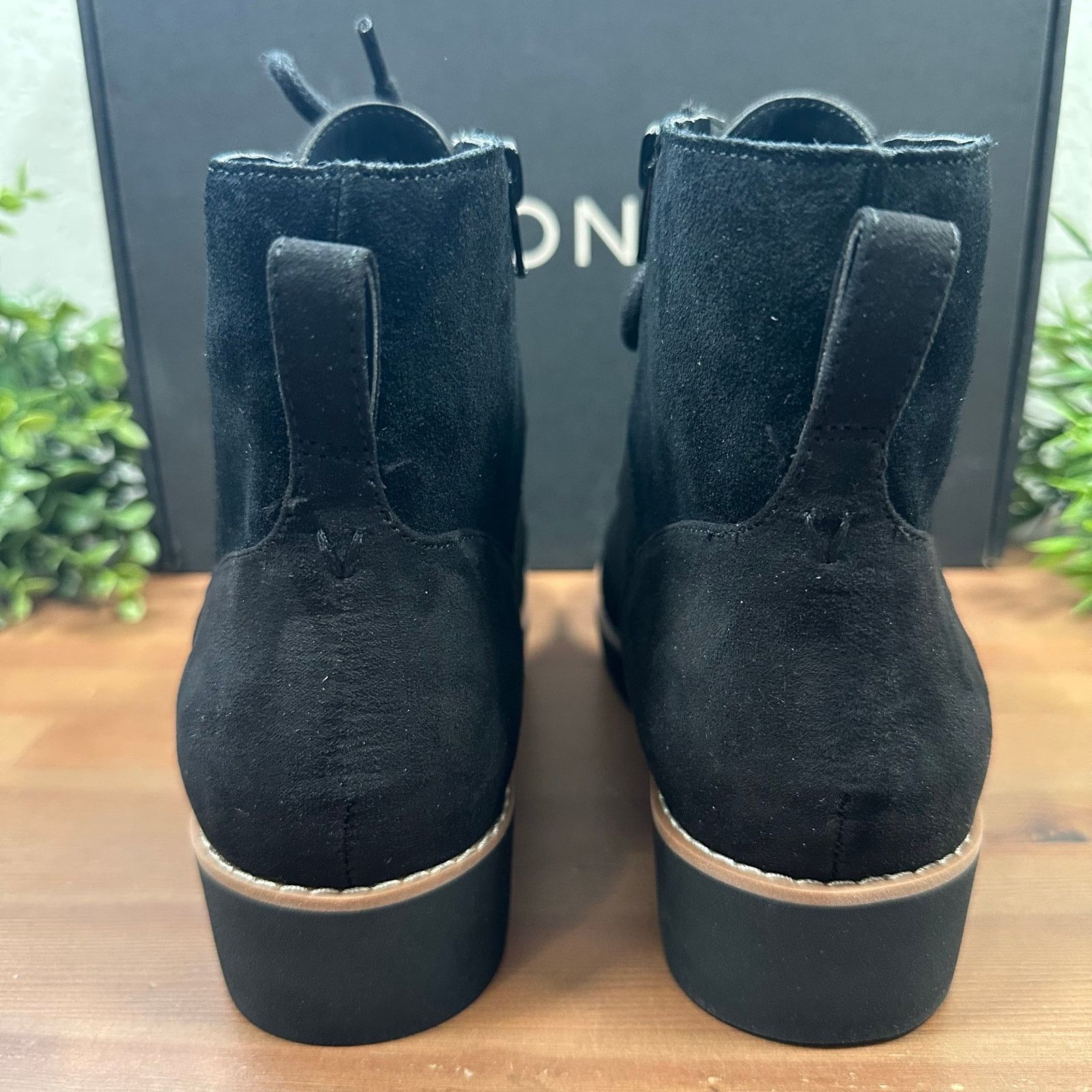 Vionic Vionic Larson Water Repellent Suede Lace-Up Ankle Boots Size US 6 / IT 36 - 6 Thumbnail