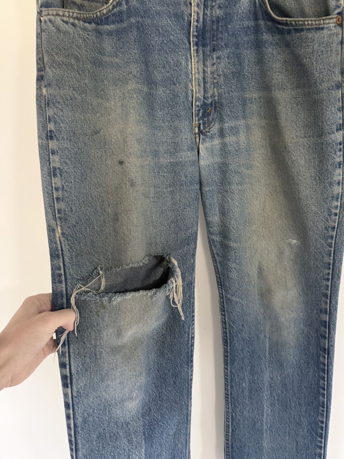 Vintage Thrashed & Faded Orange Tab Levis Size US 34 / EU 50 - 2 Thumbnail