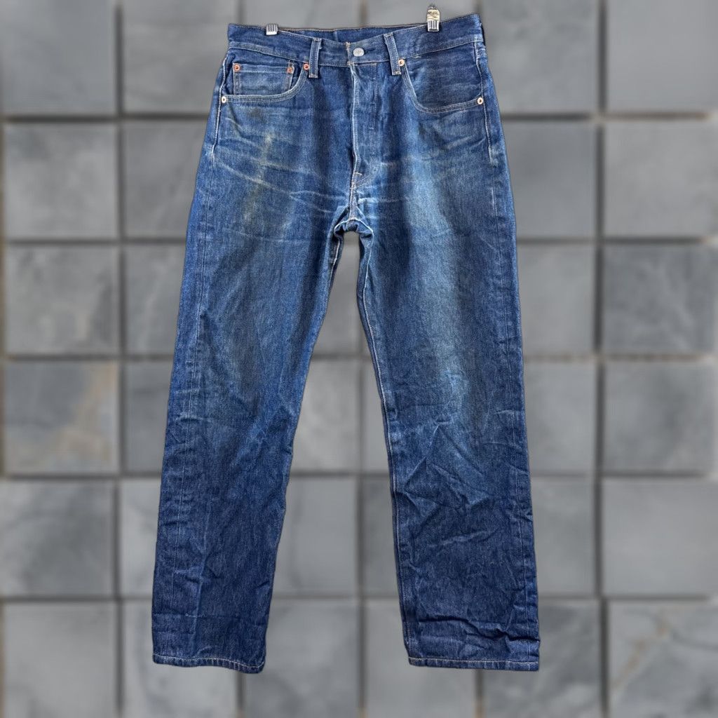 Levi's Levi's 501 Jeans Mens 32x29 Blue Denim Pants Button Fly Straight Classic Wash Medium 90s? No Vintage No Womens Mens Size US 33 - 1 Thumbnail