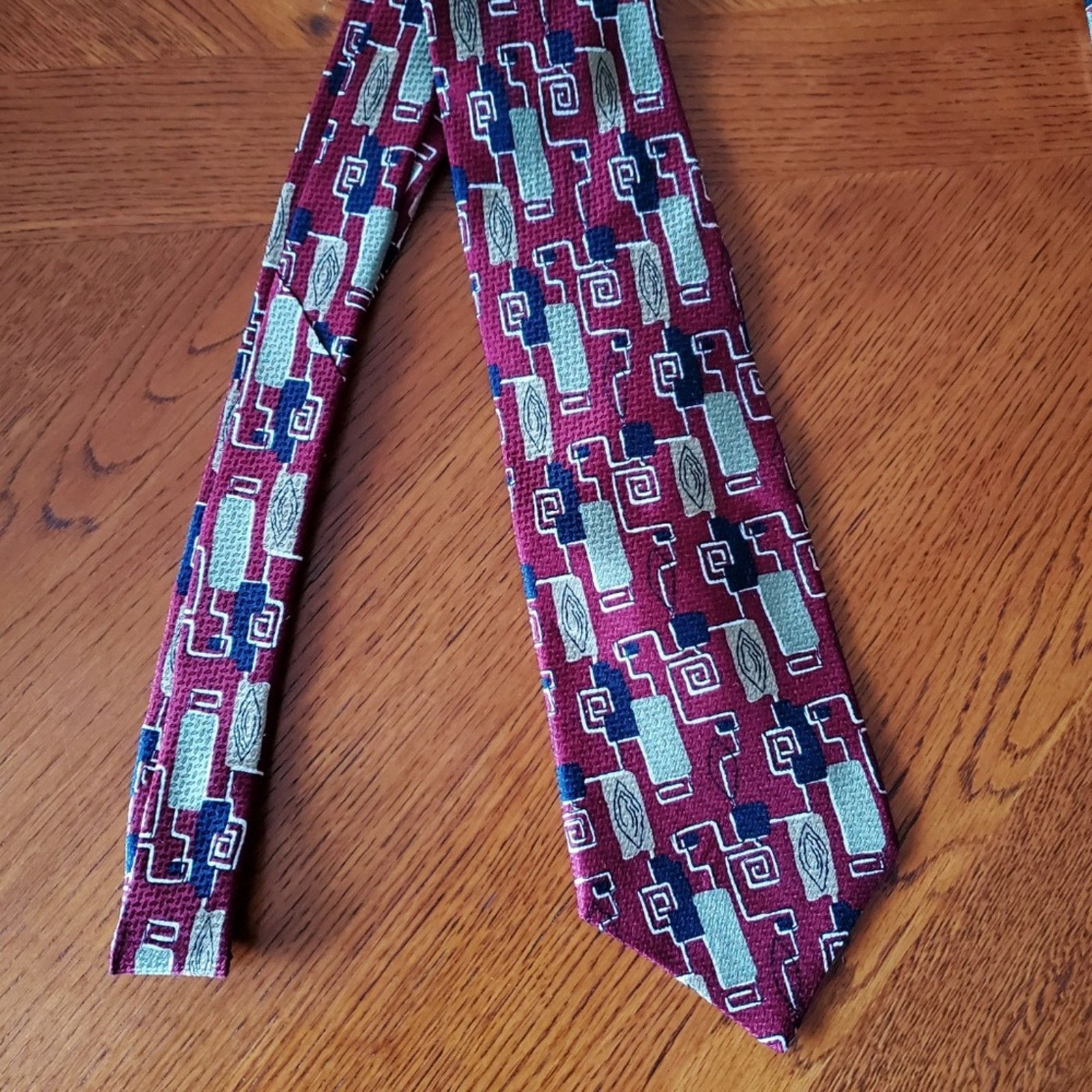 American Apparel AMERICAN OUTPOST TRENDY 100% SILK MENS TIE Size ONE SIZE - 2 Thumbnail