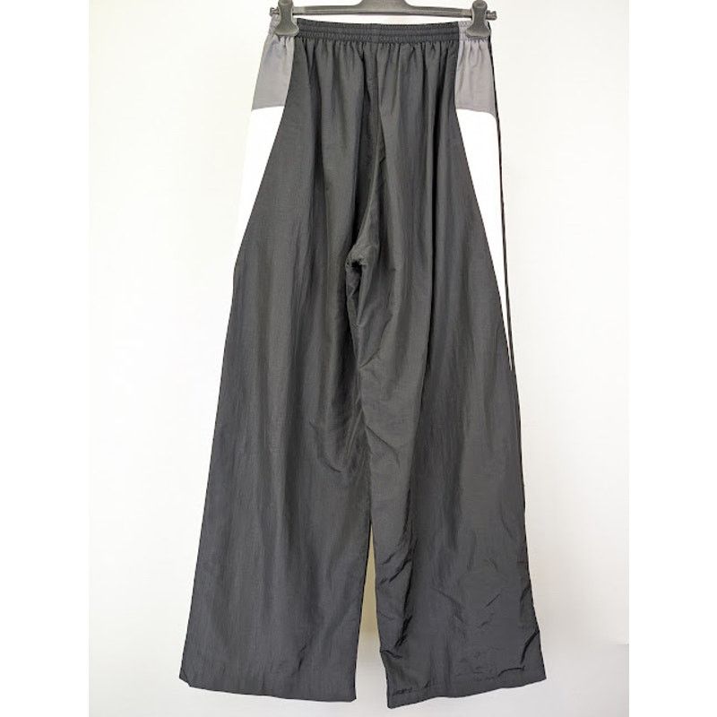 Balenciaga o1rshd1 Medium Fit Tracksuit Pants in Black Size US 32 / EU 48 - 11 Thumbnail