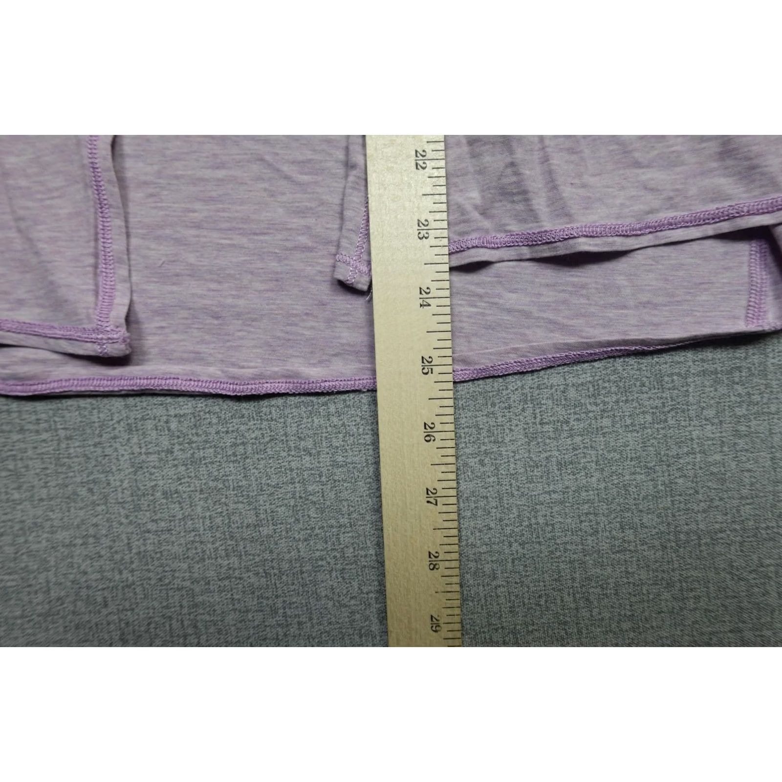 Lululemon Lululemon Tank Top Womens M Purple Racerback Lightweight Yoga Top Running Size M / US 6-8 / IT 42-44 - 6 Thumbnail