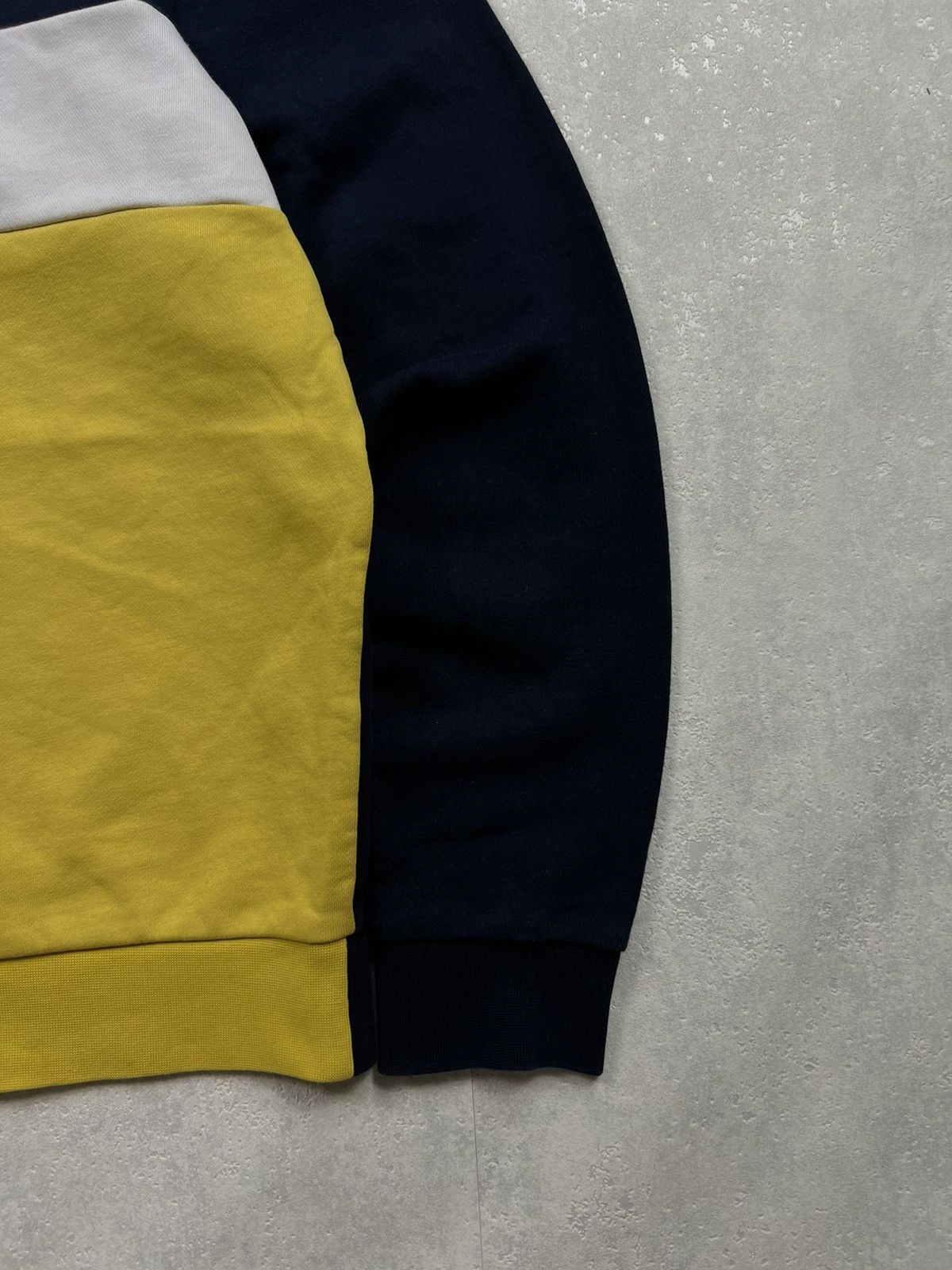 Lacoste LACOSTE VINTAGE CREWNECK Y2K SMALL CROCODILE LOGO RARE Size US S / EU 44-46 / 1 - 3 Thumbnail