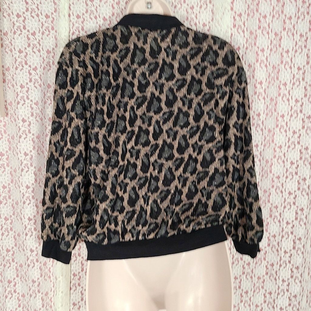 GRAFF Vintage 90s Graff Leopard print oversized cardigan small Size S / US 4 / IT 40 - 4 Thumbnail