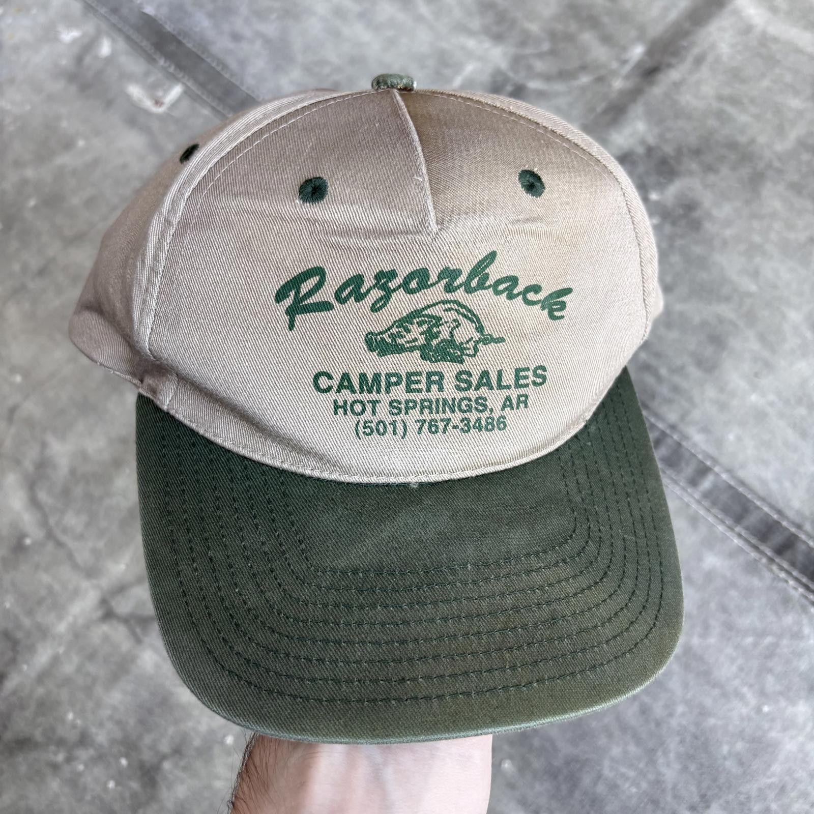 Vintage Vintage 90s Faded Green Arkansas Razorbacks SnapBack Hat Size ONE SIZE - 1 Thumbnail