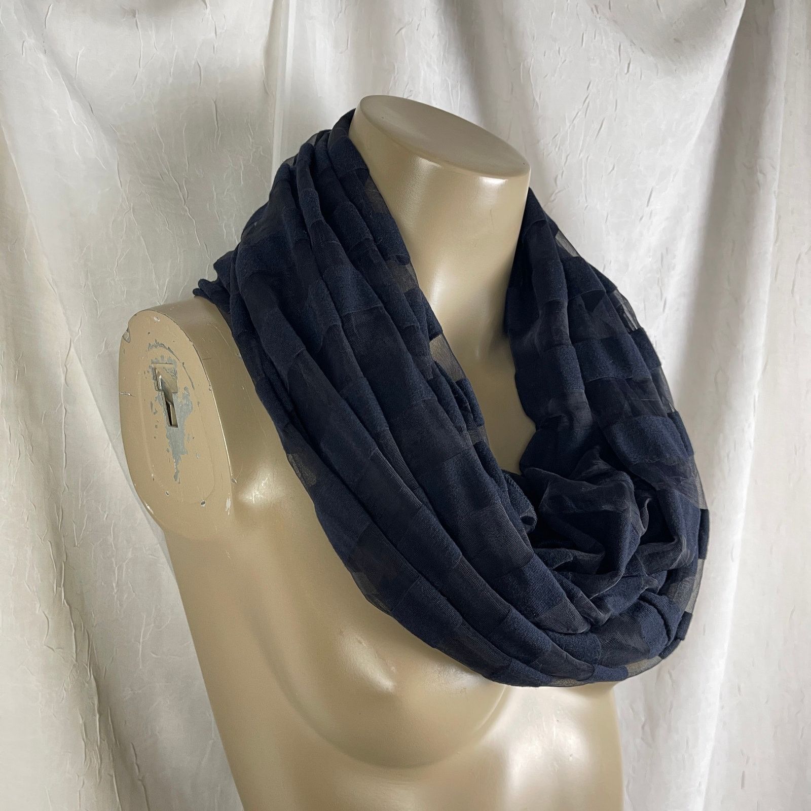 Steve Madden Steve Madden Sheer Striped Infinity Scarf Semi-Sheer Snood Size ONE SIZE - 14 Thumbnail