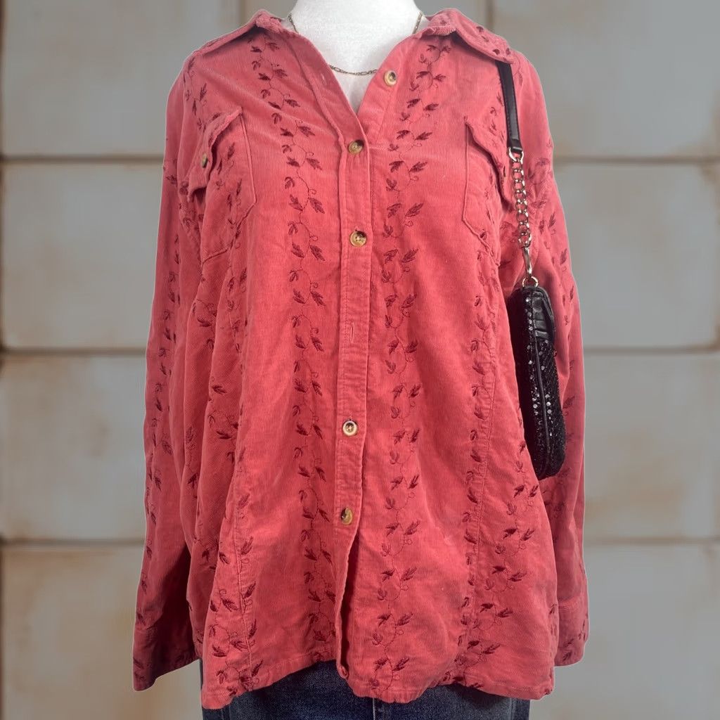 Vintage VINTAGE Duck Head Shirt Women's 1X Red Corduroy Embroidered Floral Western Button Up Size XL / US 12-14 / IT 48-50 - 1 Thumbnail