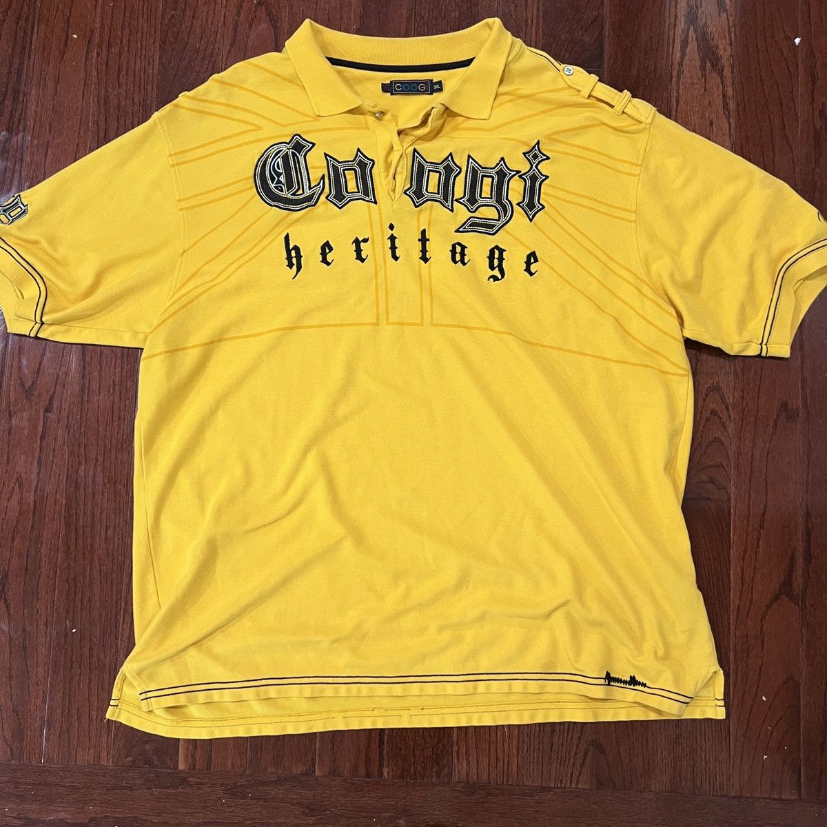 Coogi RARE Coogi Heritage Y2K Polo Shirt Yellow Size 3XL Size US XXL / EU 58 / 5 - 1 Thumbnail