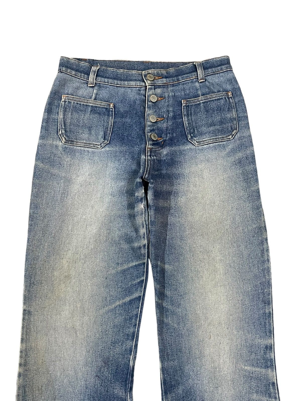 Japanese Brand Vintage Japanese Brand Fading Mid Rise ButtonFly Flare Jeans Size 30" / US 8 / IT 44 - 3 Thumbnail