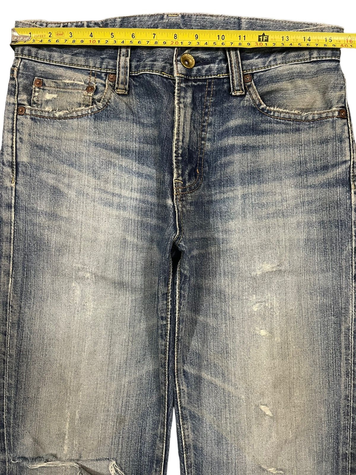 Uniqlo Vintage Japanese Uniqlo Blue Wash Distressed Style Jeans Size US 30 / EU 46 - 9 Thumbnail