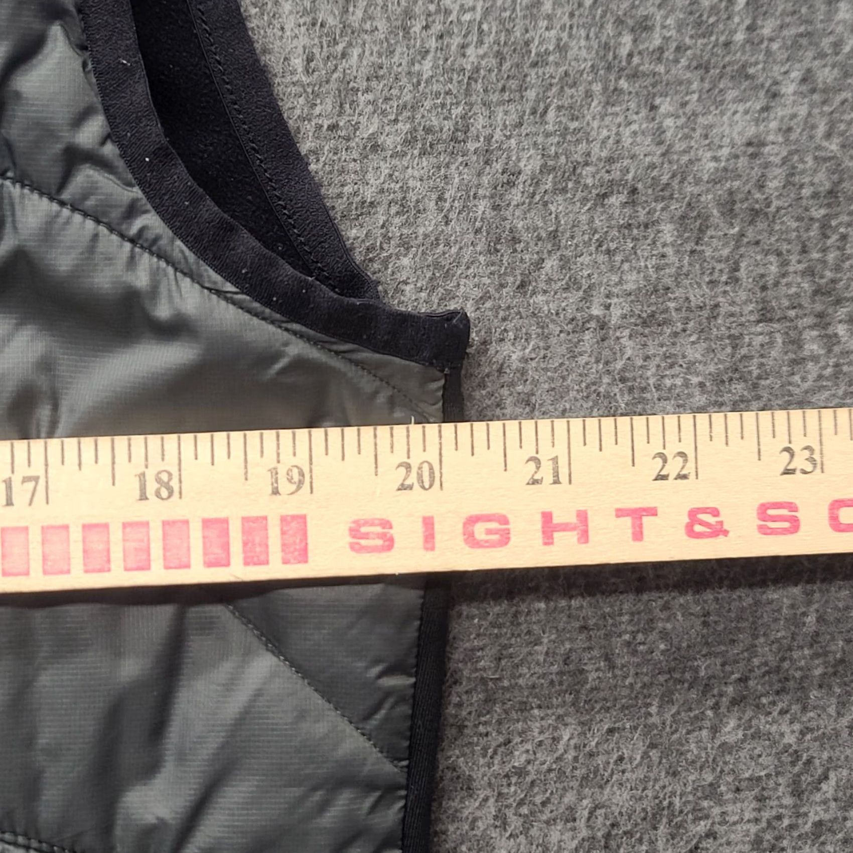 Eddie Bauer Eddie Bauer Vest Mens M Regular Fit Primaloft Zip Stand-Up Collar Puffer Outdoor Quilted Gray Logo Size US M / EU 48-50 / 2 - 4 Thumbnail