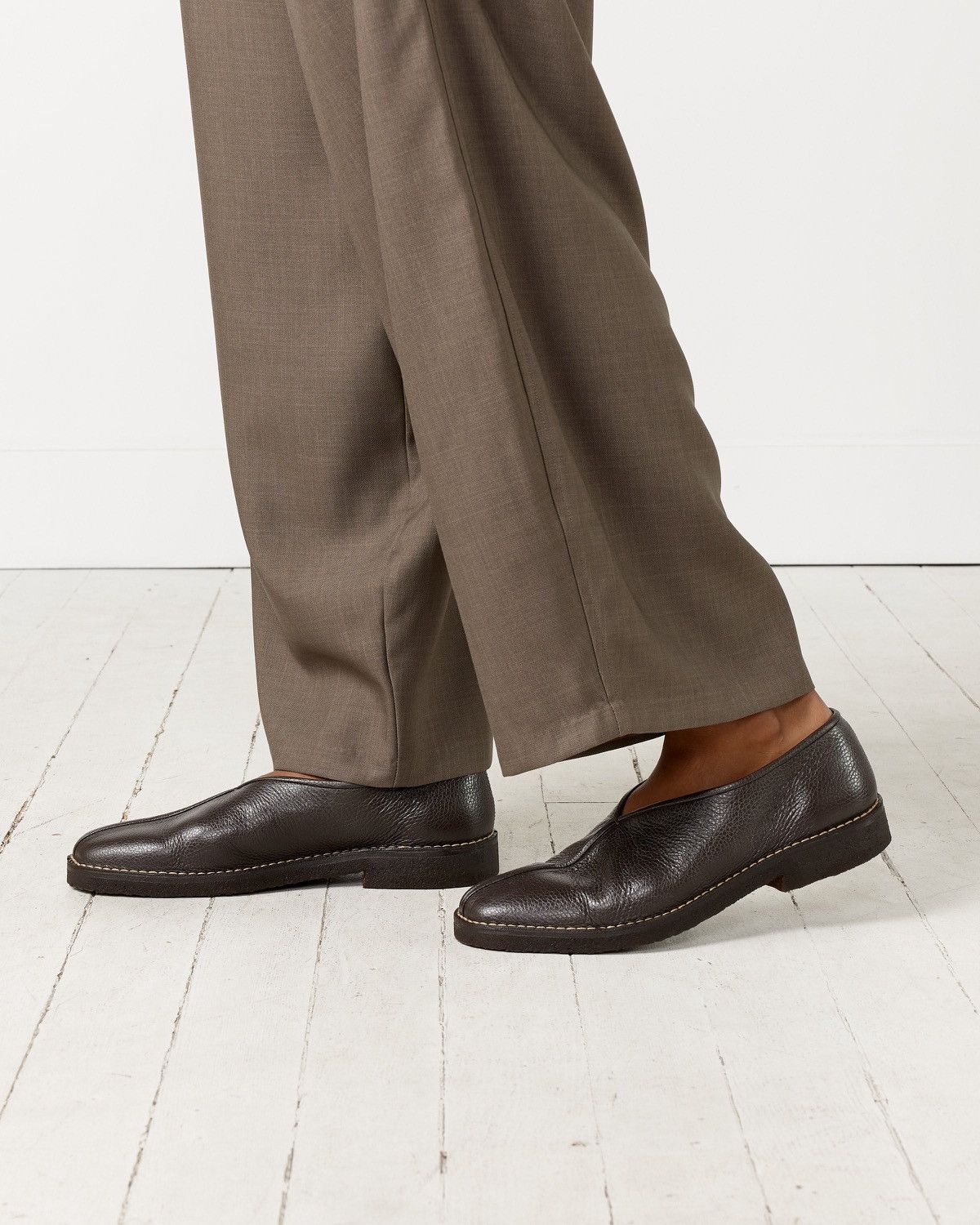 image of Lemaire 650Usd Piped Crepe Slippers In Dark Brown, Men's (Size 10)