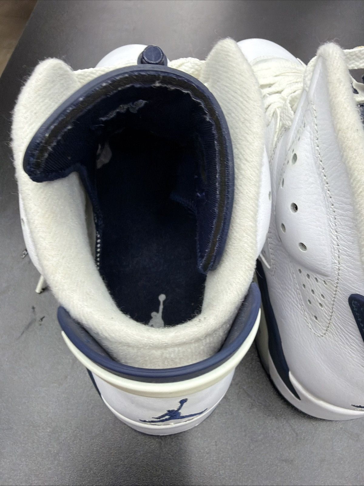 Jordan Brand Air Jordan 6 Retro White/Midnight Navy Men's Size 10 Size US 10 / EU 43 - 12 Thumbnail
