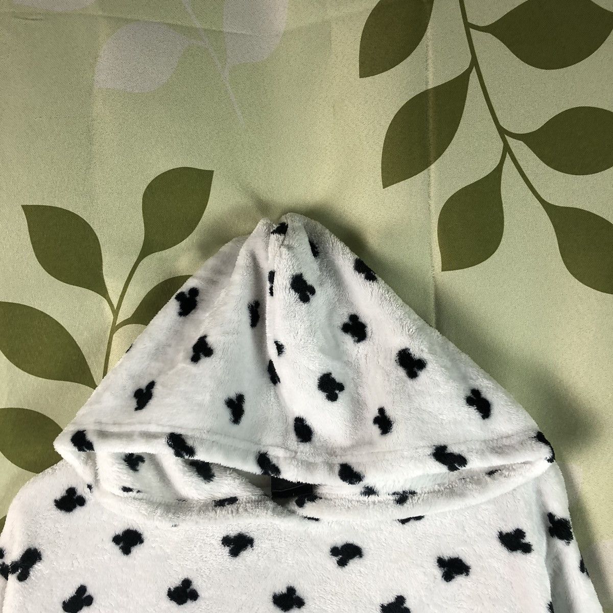 Cartoon Network × Disney × Mickey Mouse Disney Mickey Mouse vintage dotted White Hoodie #7455 Size US L / EU 52-54 / 3 - 4 Thumbnail