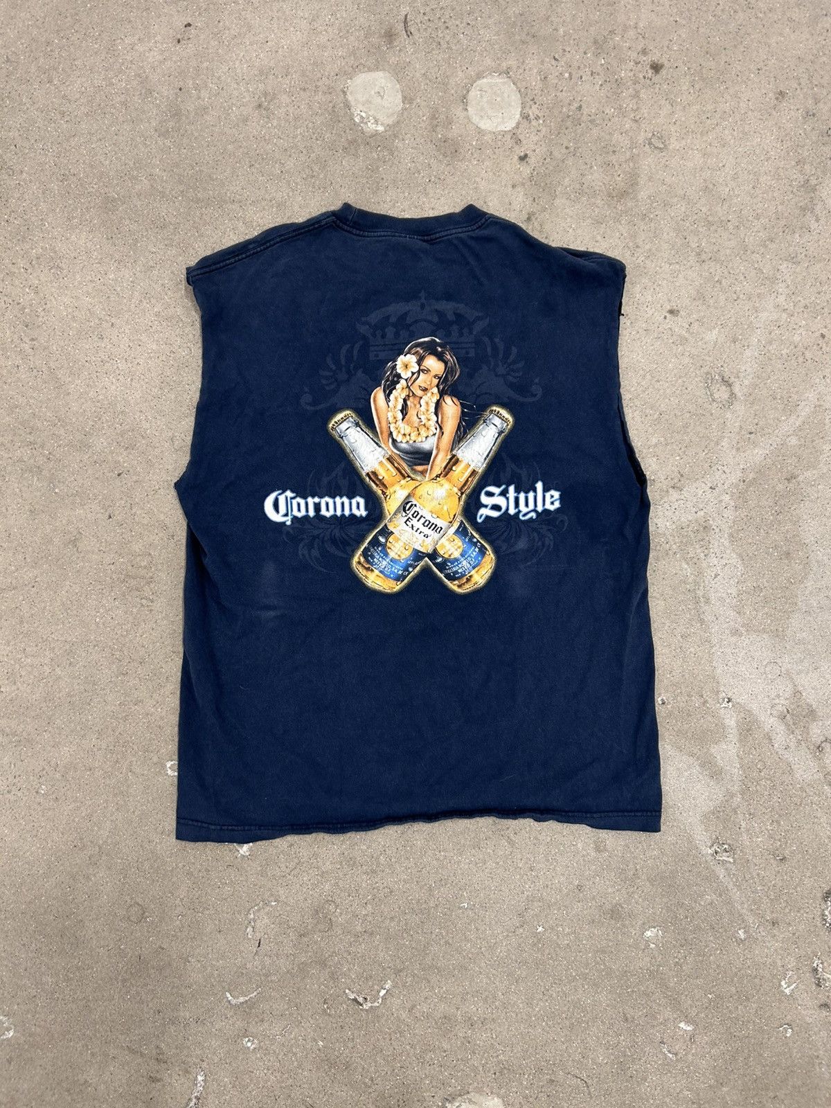 Vintage VINTAGE CORONA EXTRA BIKINI MODEL T-SHIRT Size US XL / EU 56 / 4 - 2 Thumbnail