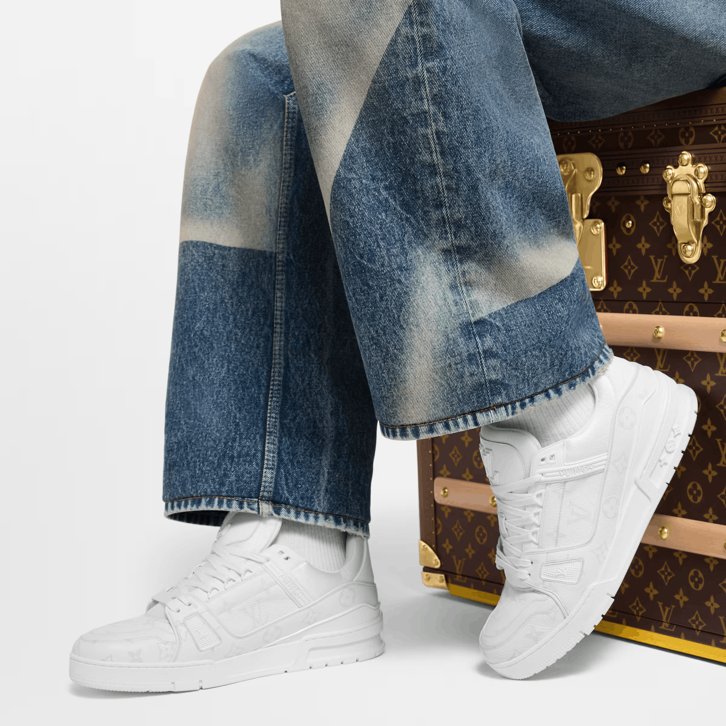 Louis Vuitton LV Trainers Size US 7 / EU 40 - 6 Thumbnail