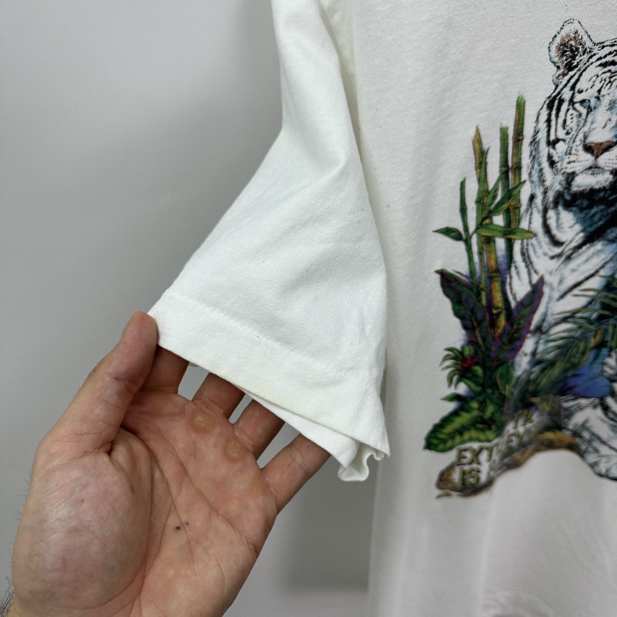 Vintage Vintage 90s Busch Gardens Bengal Tiger graphic tee y2k anima Size US L / EU 52-54 / 3 - 5 Thumbnail