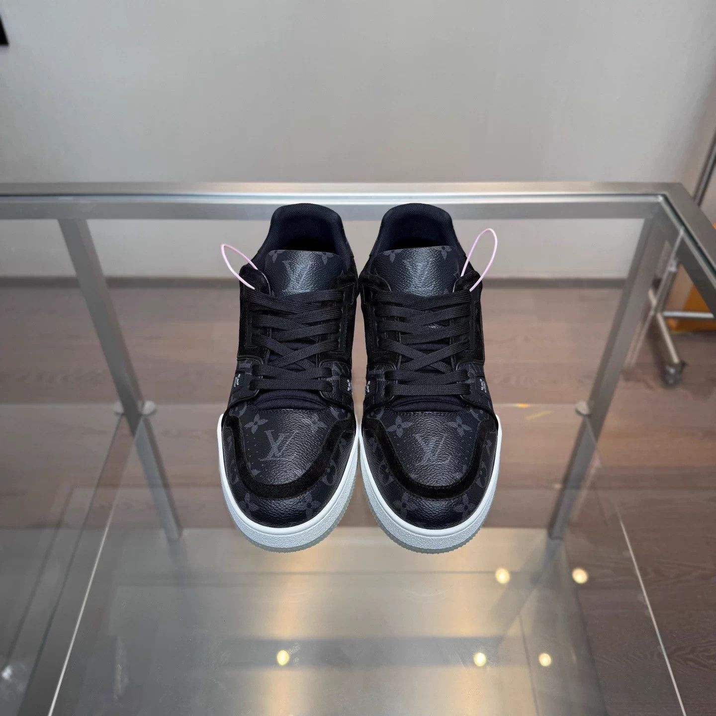 Louis Vuitton LV TRAINER Black Monogram UK7 99 Size US 7 / EU 40 - 7 Thumbnail