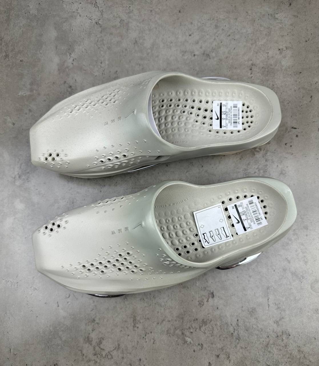 Nike New NIKE MMW 5 Slide Slippers Light Bone Chrome RARE US 8 Size US 8 / EU 41 - 9 Thumbnail