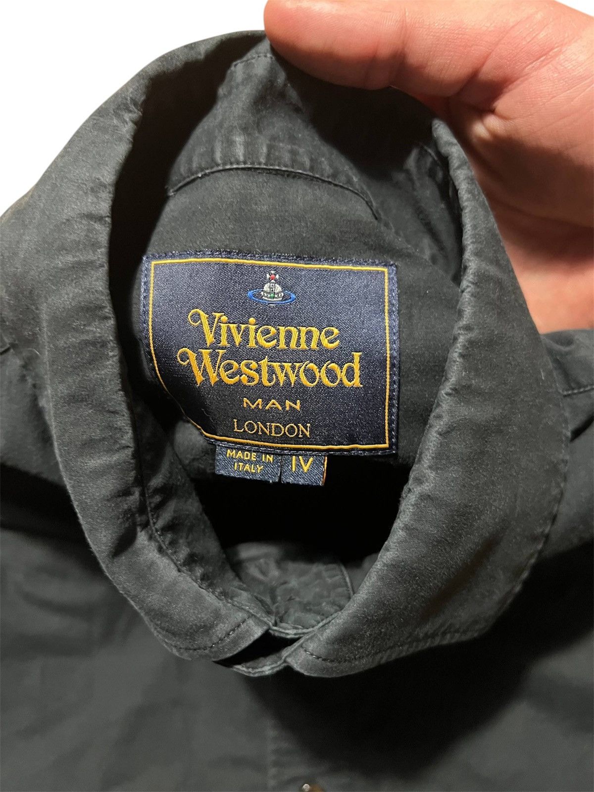 Vivienne Westwood Vivienne Westwood Man Made In Italy Krall 3-Button Shirt Size US M / EU 48-50 / 2 - 3 Thumbnail