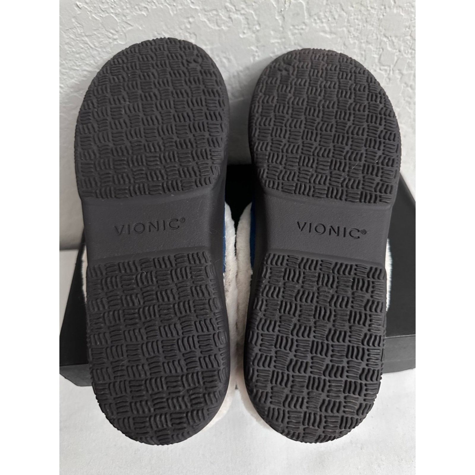 Vionic Vionic Perrin Slip-On Cozy Slipper Womens 8.5M Dark Blue Size US 8.5 / IT 38.5 - 6 Thumbnail