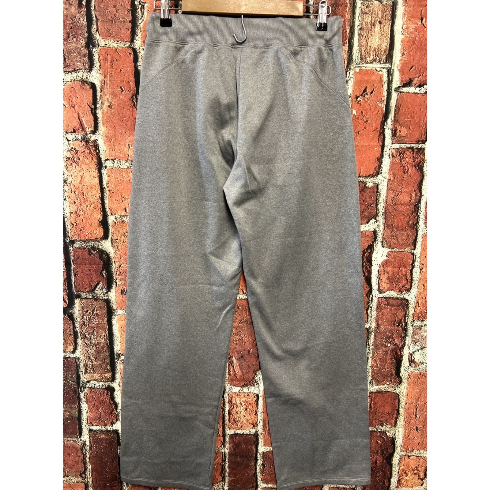 Under Armour Under Armour Sweatpants Womens Medium Gray Drawstring Straight Fashion Sweatpants Official Size 32" / US 10 / IT 46 - 3 Thumbnail