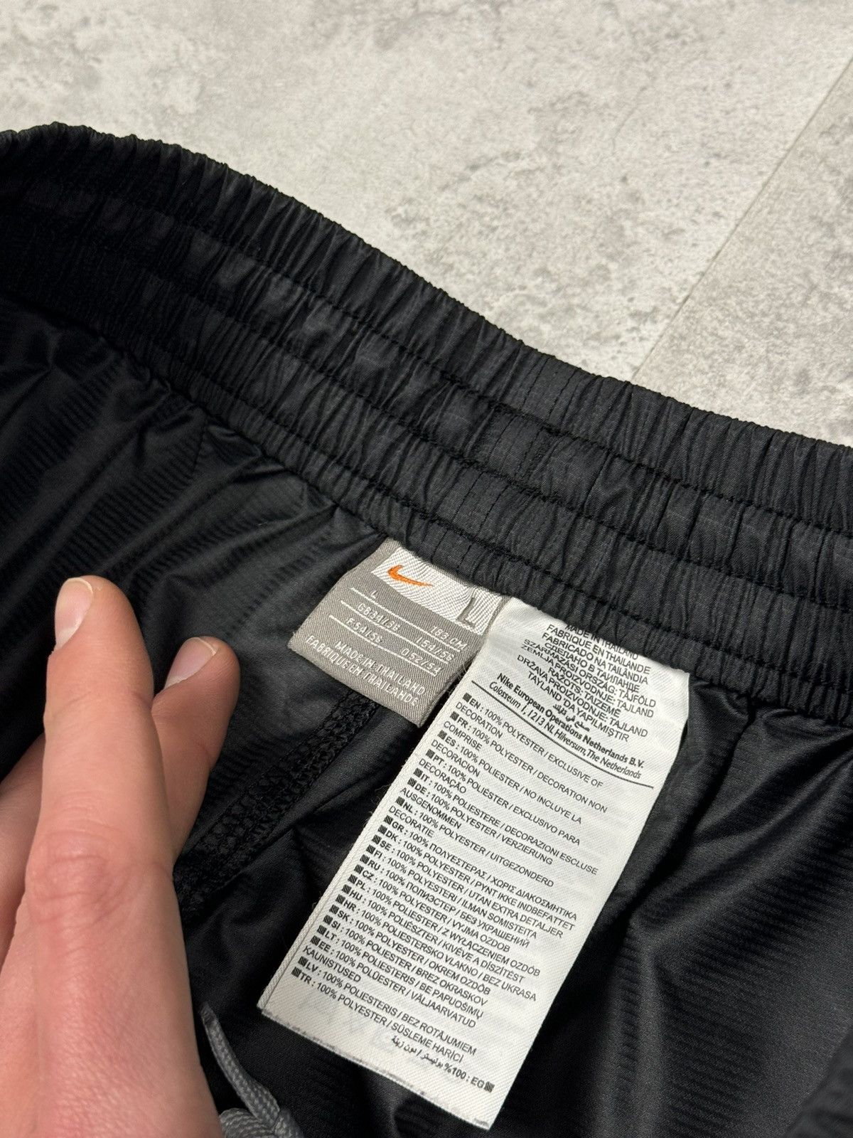 Nike Vintage Nike Y2K Sweatpants Track Pants Size L Size US 34 / EU 50 - 17 Thumbnail